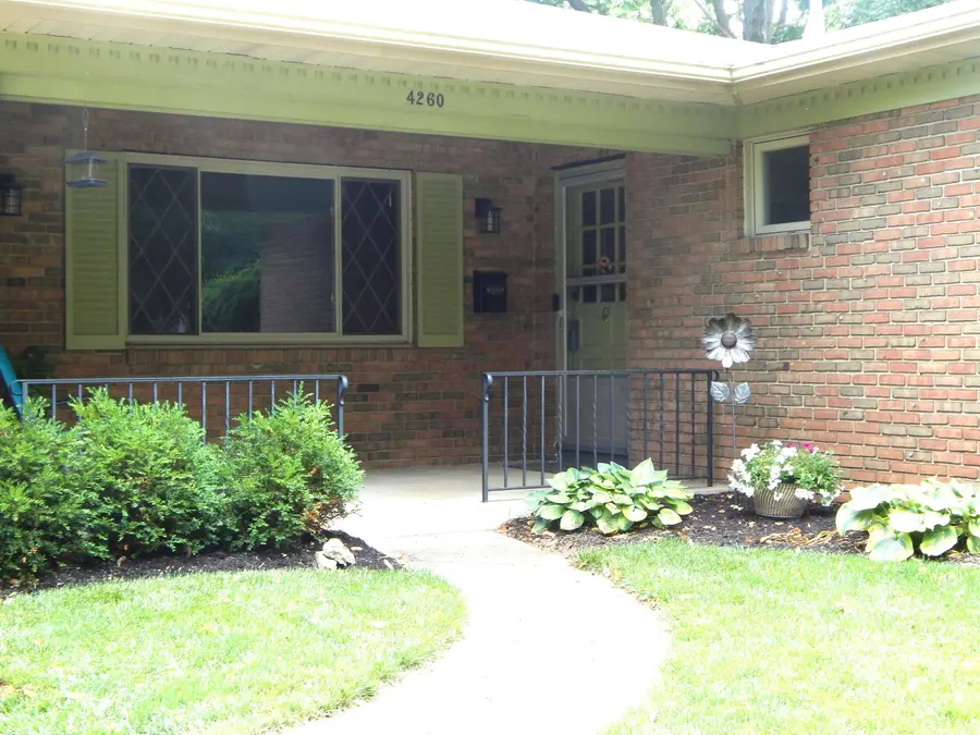 4260 Kendale Road, Columbus, OH 43220 - #2