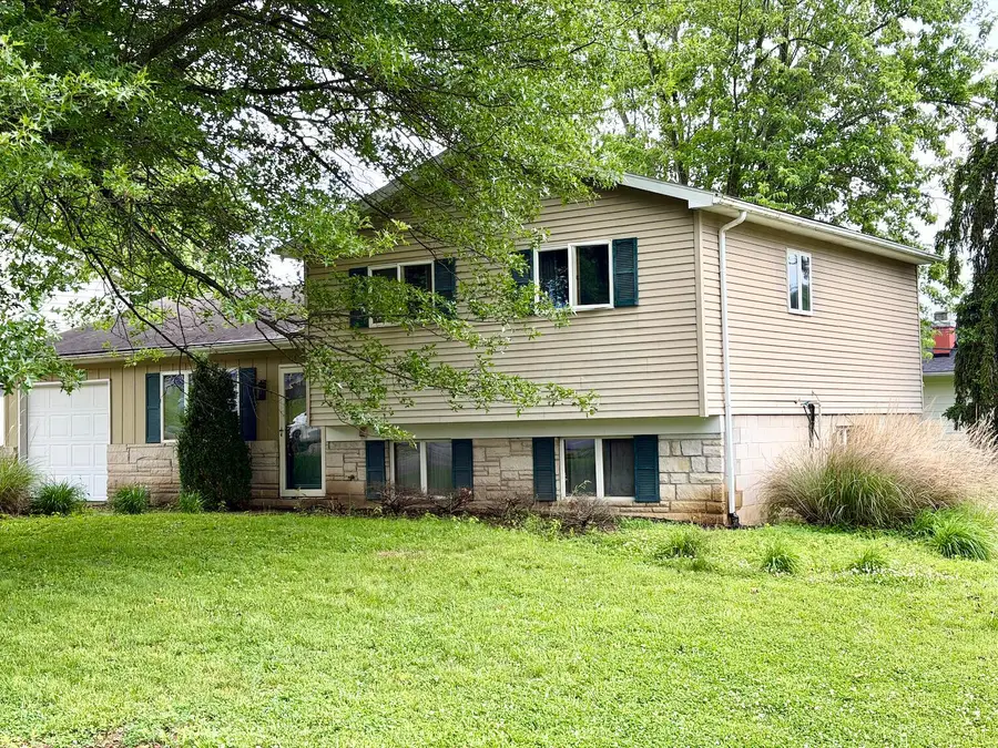 1290 Nelson Drive, Chillicothe, OH 45601 - #2