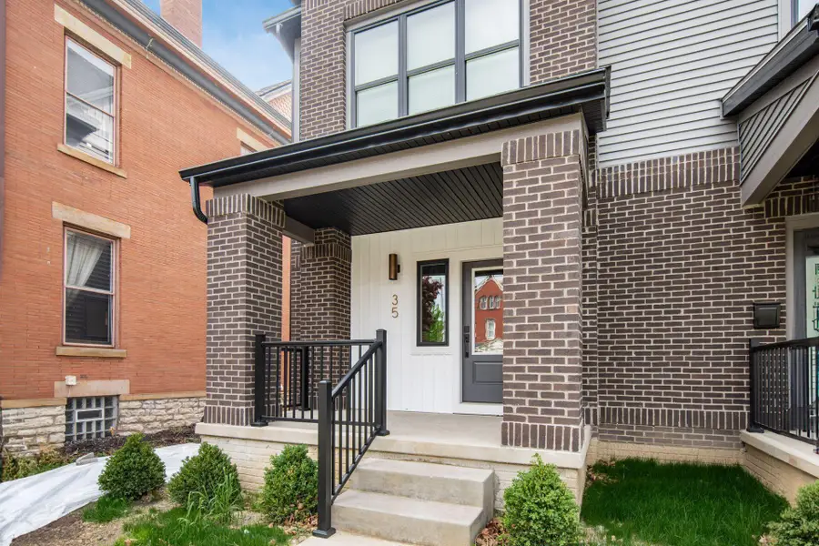 35 Miami Avenue, Columbus, OH 43203 - #3