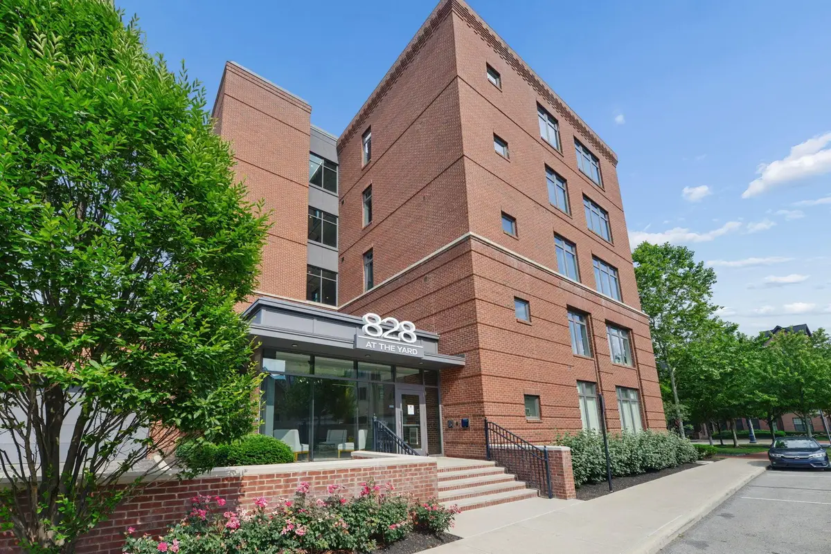 828 Bobcat Avenue, Columbus, OH 43212 - #1