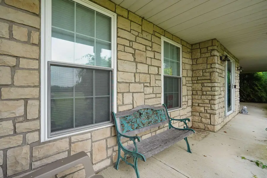 1575 Pleasantville Road Nw, Baltimore, OH 43105 - #3