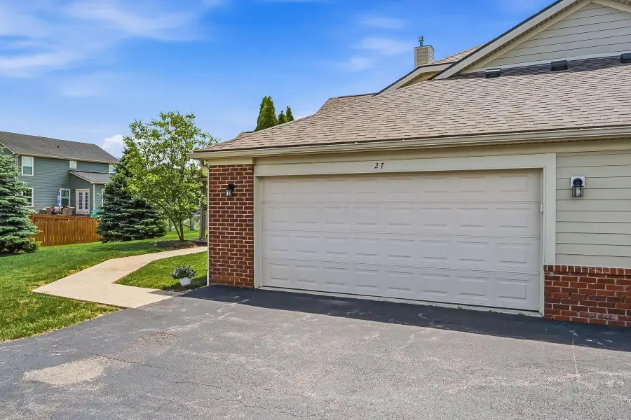 27 Greenhedge Circle, Delaware, OH 43015 - #2