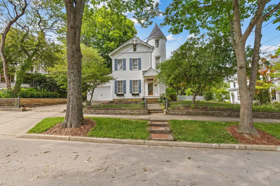 324 W Elm Street, Granville, OH 43023 - #2