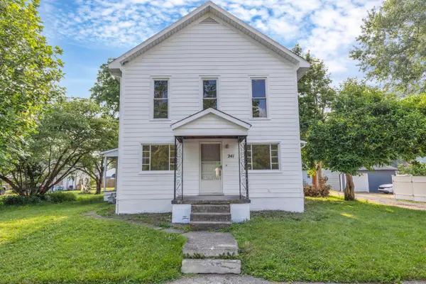 241 S High Street, Pataskala, OH 43062