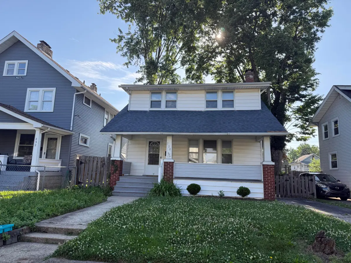 228 N Warren Avenue, Columbus, OH 43204 - #1