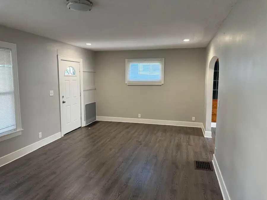 228 N Warren Avenue, Columbus, OH 43204 - #2