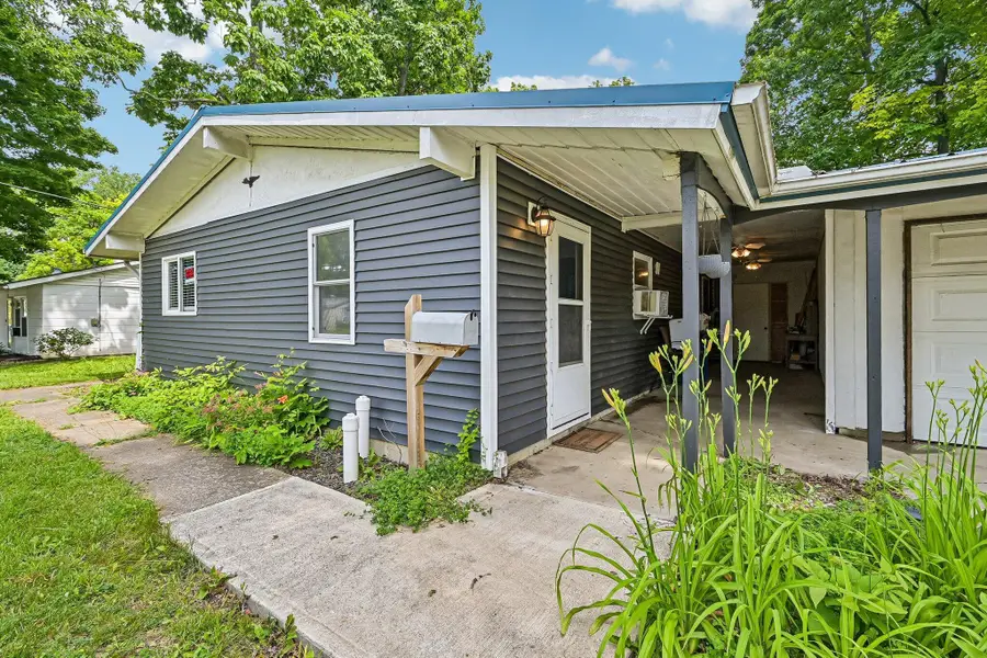 329 Wren Avenue, Bellefontaine, OH 43311 - #2