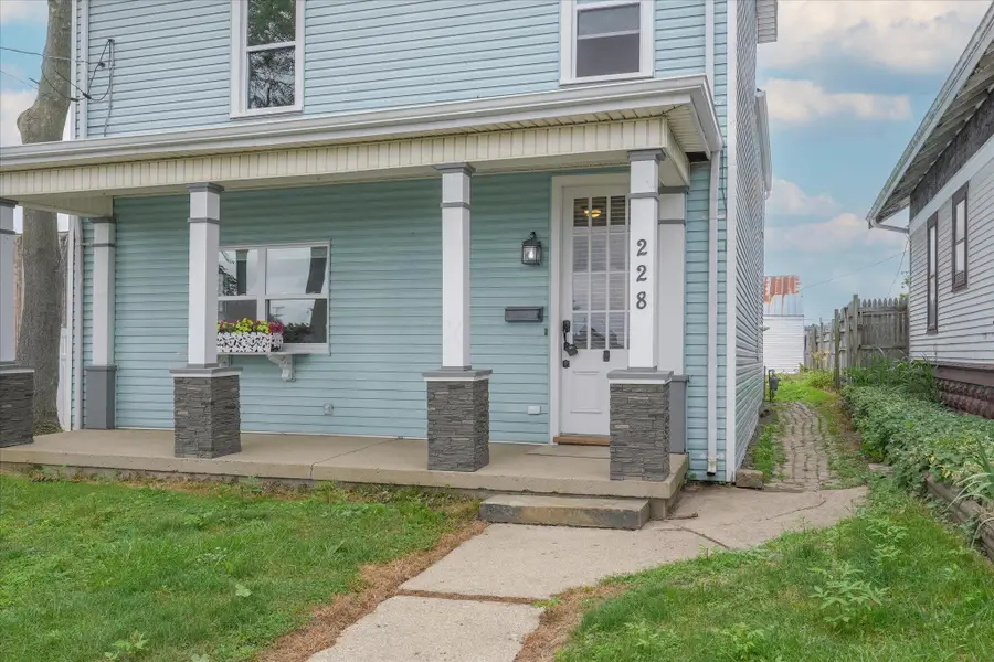 228 W Market Street, Washington Court House, OH 43160 - #2