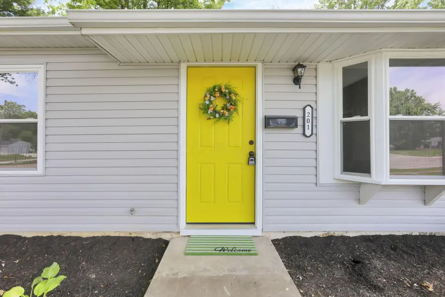 201 E Dorchester Drive, Baltimore, OH 43105 - #2