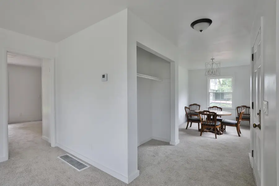 435 N Murray Hill Road, Columbus, OH 43228 - #3