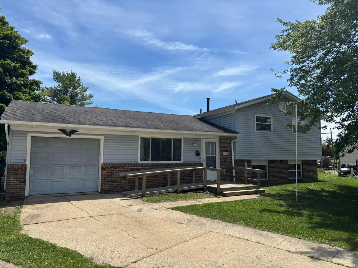 231 Oakdale Court, West Jefferson, OH 43162 - #1