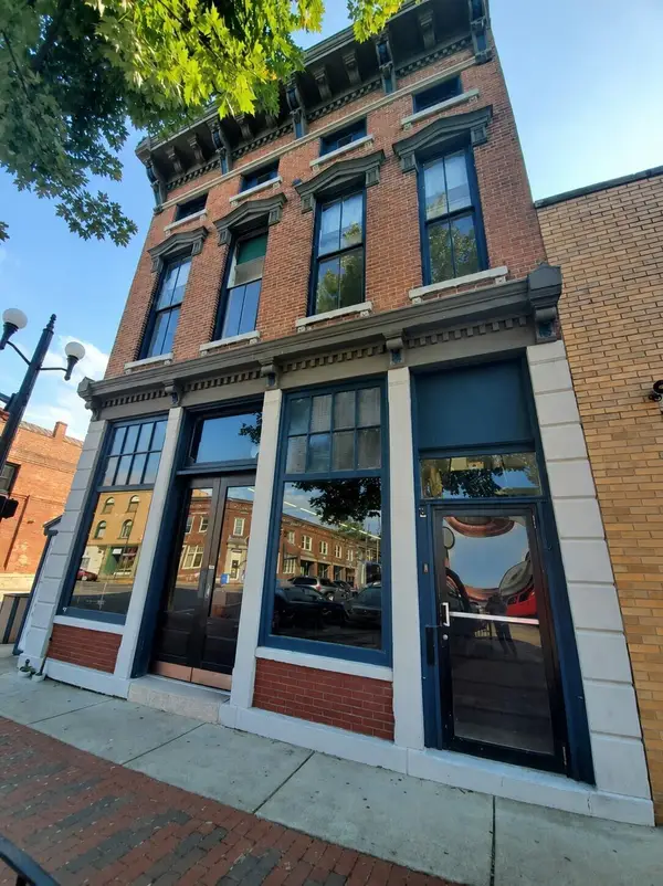 73 S Main Street, London, OH 43140