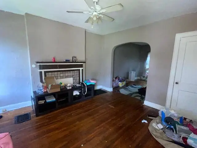 1048 E 20th Avenue, Columbus, OH 43211 - #3