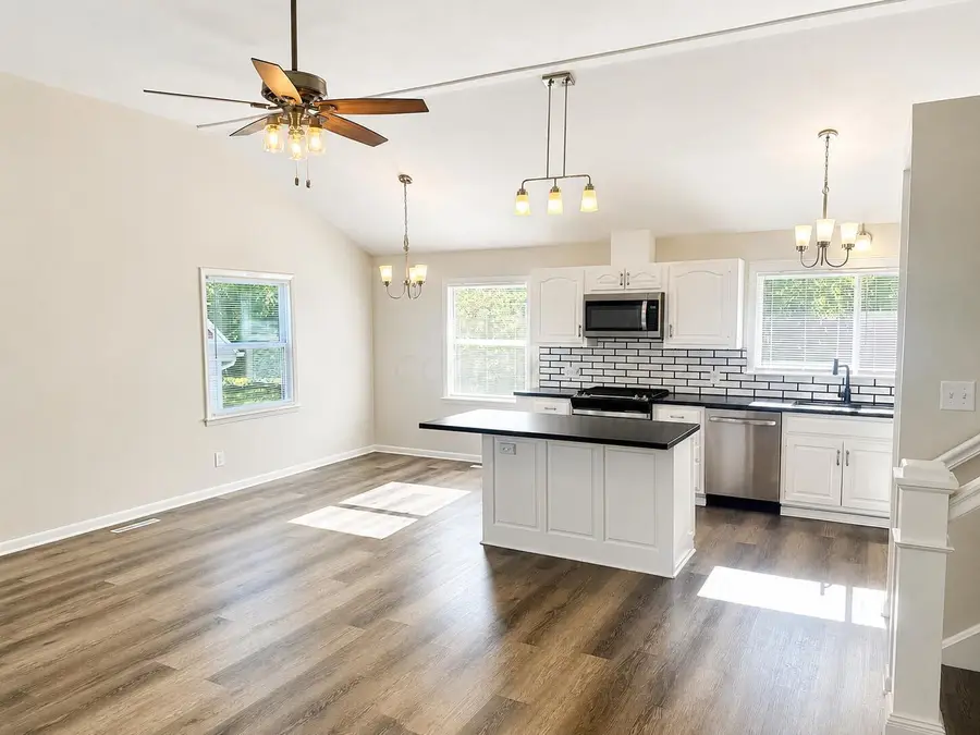 1585 Shady Lane Road, Columbus, OH 43227 - #3
