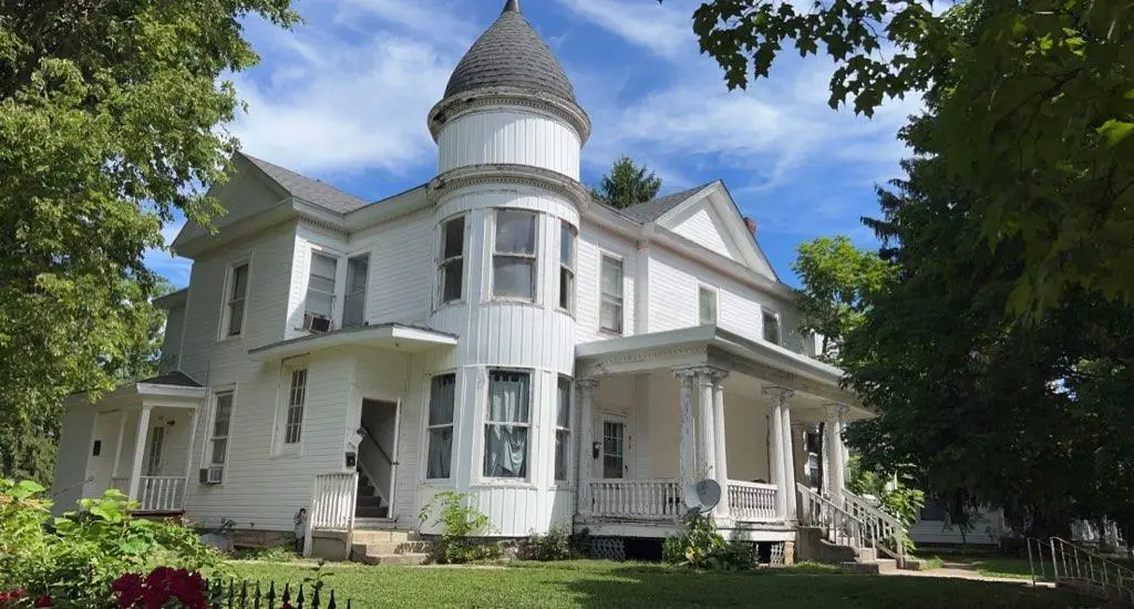 414 E East Street, Washington Court House, OH 43160 - #1