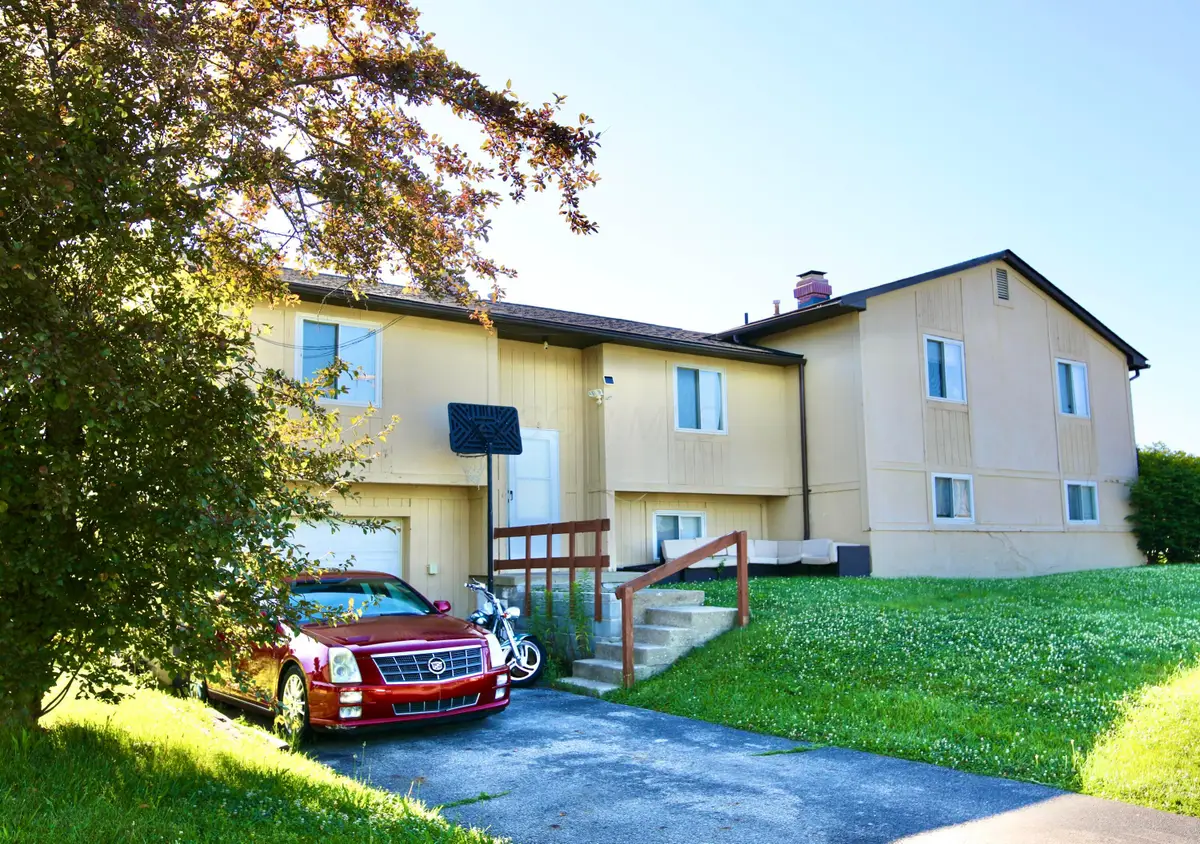 6394 Birchview Drive N, Reynoldsburg, OH 43068 - #1