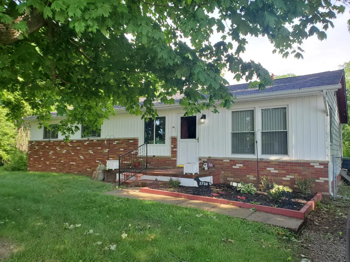 5738 Fairfield Beach Road Ne, Thornville, OH 43076 - #1
