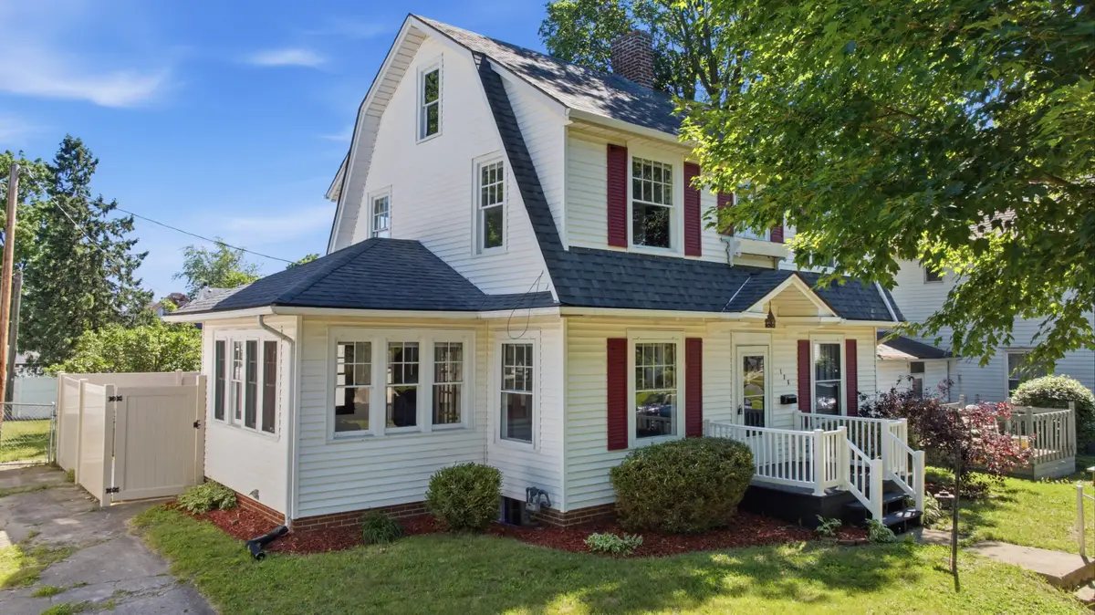 125 W Lincoln Avenue, Bellefontaine, OH 43311 - #1