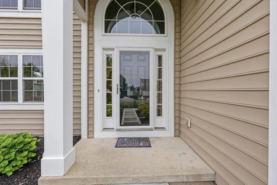 2830 Abbey Knoll Drive, Lewis Center, OH 43035 - #3