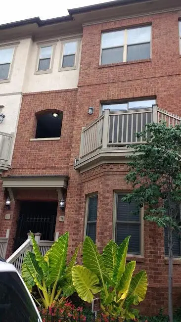 18 W Russell Street, Columbus, OH 43215