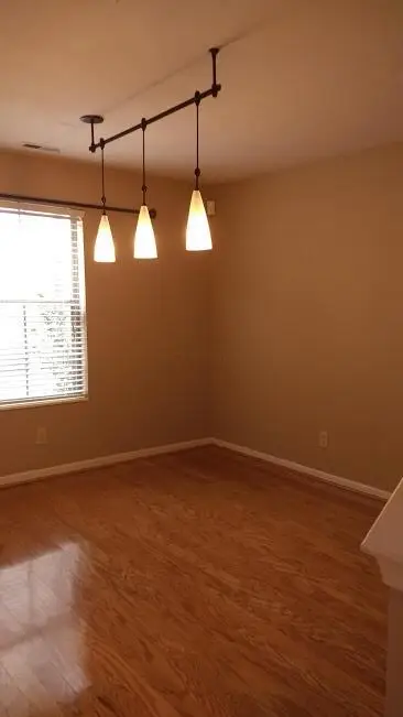 18 W Russell Street, Columbus, OH 43215 - #2