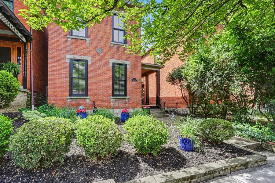 101 Warren Street, Columbus, OH 43215 - #3