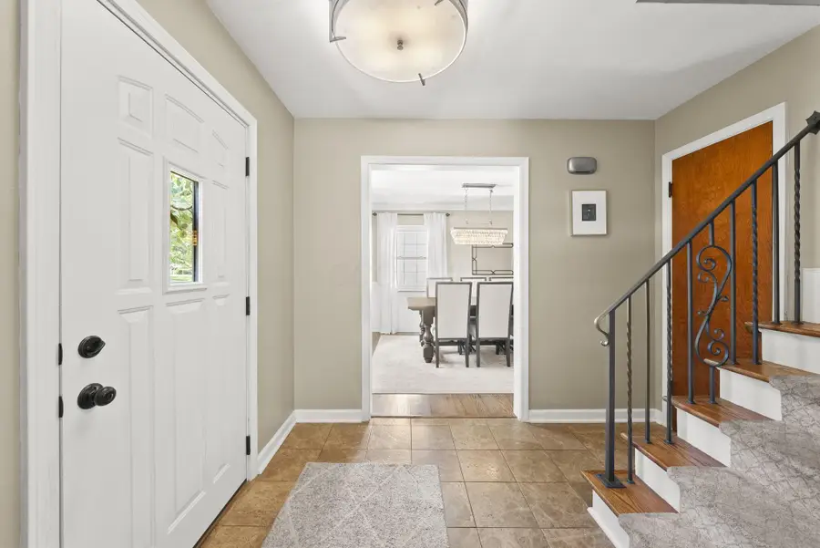 1578 College Hill Drive, Upper Arlington, OH 43221 - #2
