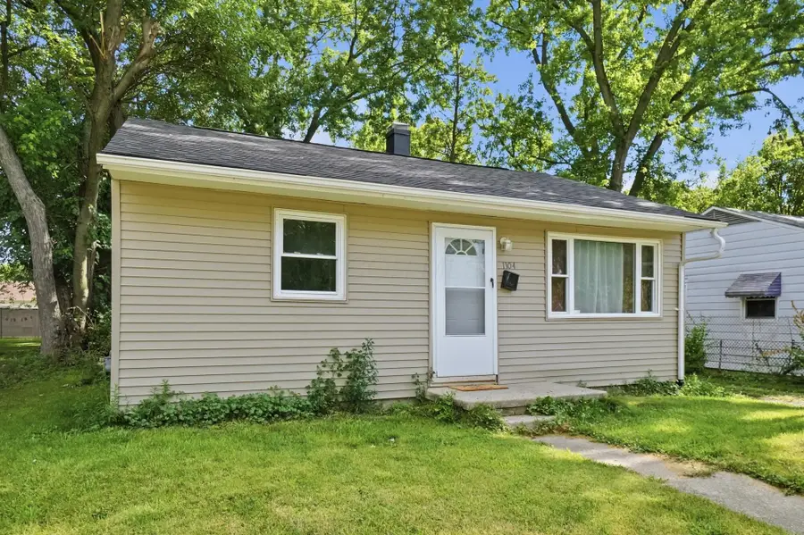 1104 Russell Avenue, Springfield, OH 45506 - #3
