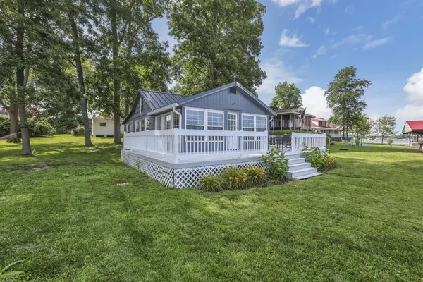 13384 Orchard Island Ne, Millersport, OH 43046