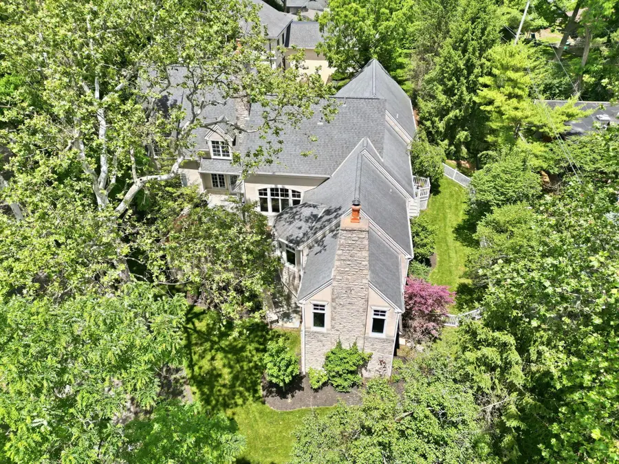 2950 Linkbury Lane, Upper Arlington, OH 43221 - #3