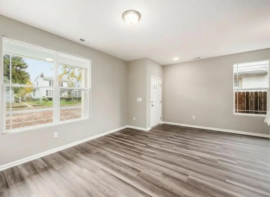 798 S Yearling Road, Whitehall, OH 43213 - #2