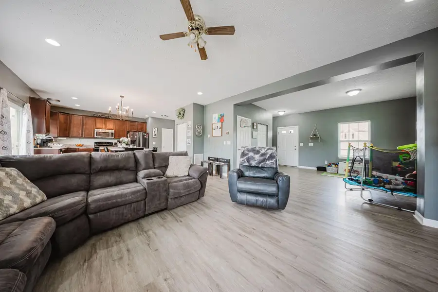 300 Magosa Drive, Mount Sterling, OH 43143 - #3