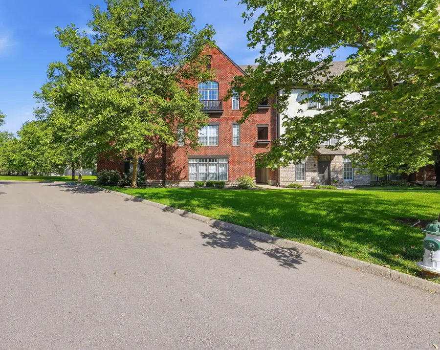 6051 Craughwell Lane, Dublin, OH 43017 - #2