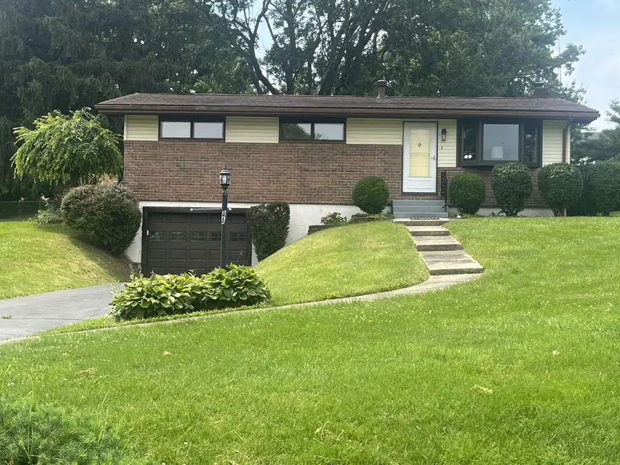 44 N West Street, Thornville, OH 43076 - #2