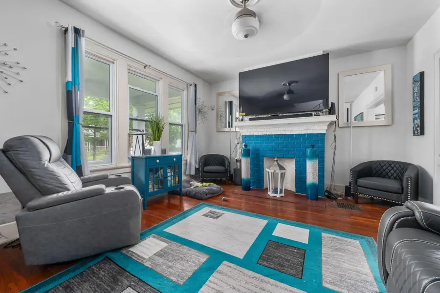 755 Euclaire Avenue, Columbus, OH 43209 - #3