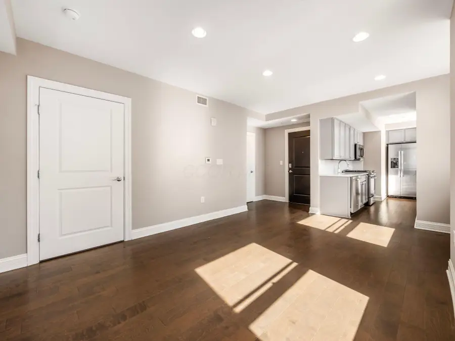 50 W Broad Street, Columbus, OH 43215 - #3