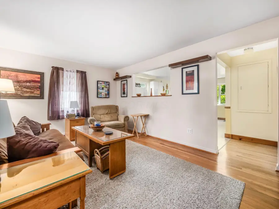1639 E Cooke Road, Columbus, OH 43224 - #2