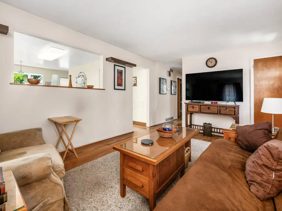 1639 E Cooke Road, Columbus, OH 43224 - #3