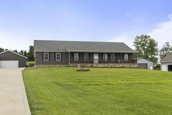 325 Carroll Eastern Road Ne, Lancaster, OH 43130