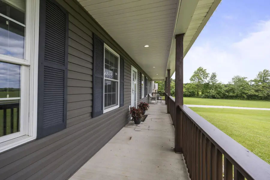 325 Carroll Eastern Road Ne, Lancaster, OH 43130 - #2