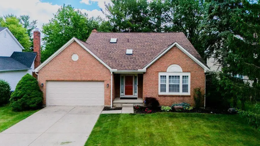 6844 Spruce Pine Drive, Columbus, OH 43235 - #2