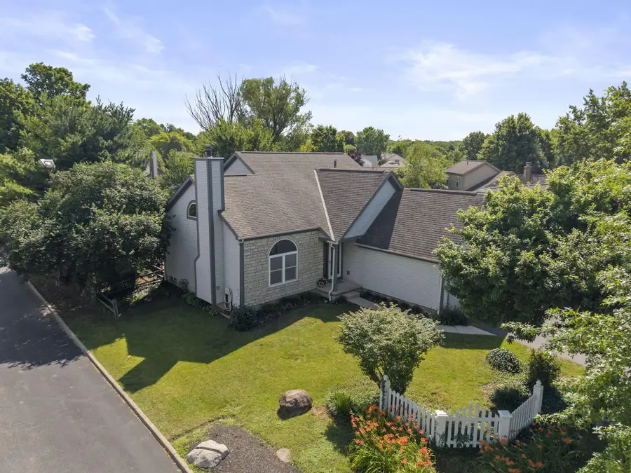 7450 Oakmeadows Drive, Columbus, OH 43085 - #2