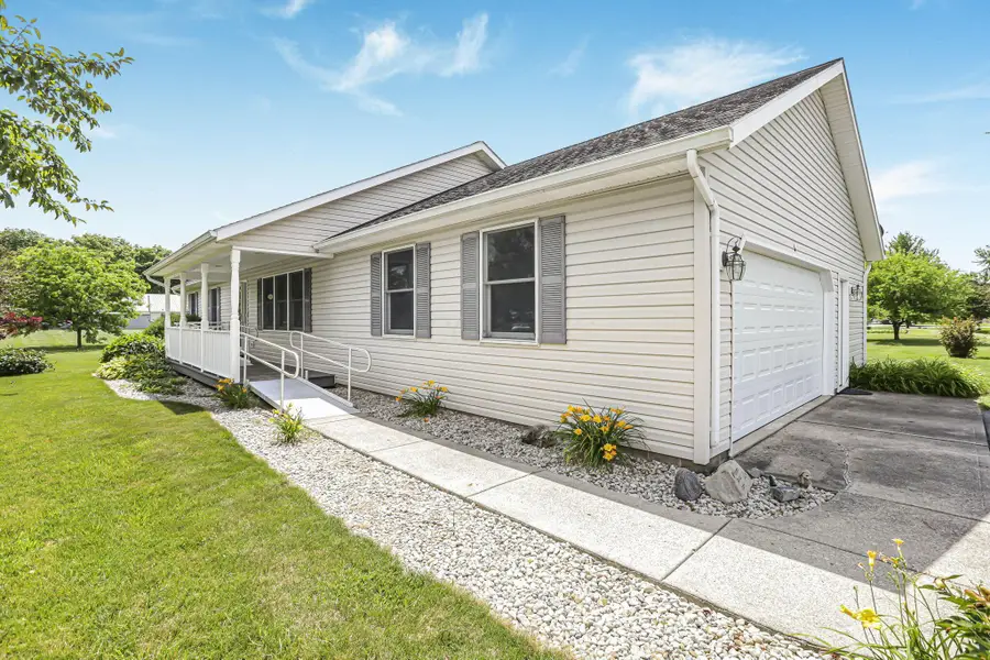 2039 Oakview Drive, Urbana, OH 43078 - #3