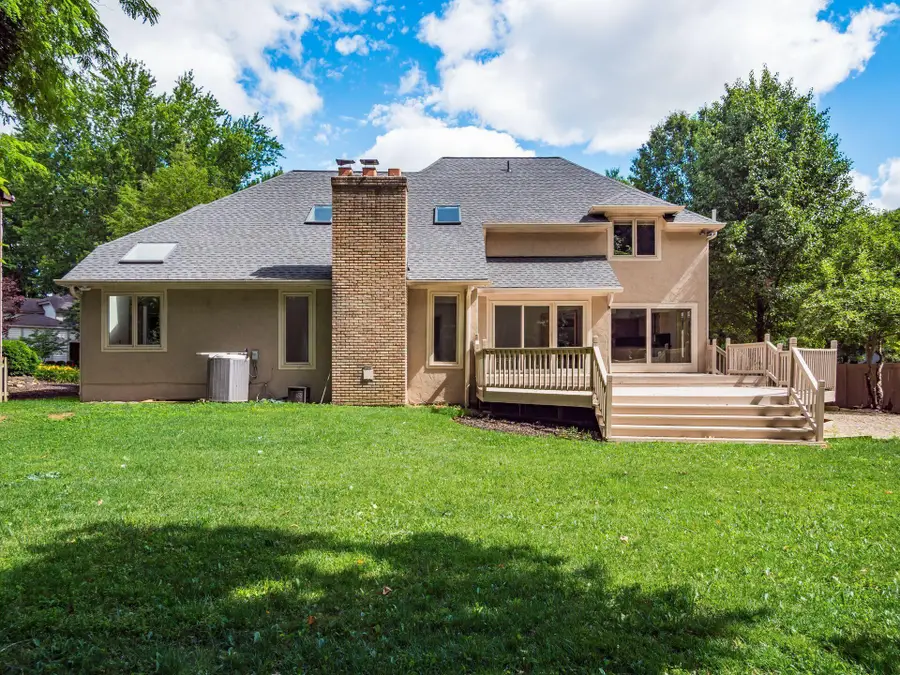 259 Autumn Leaf Court, Columbus, OH 43235 - #2
