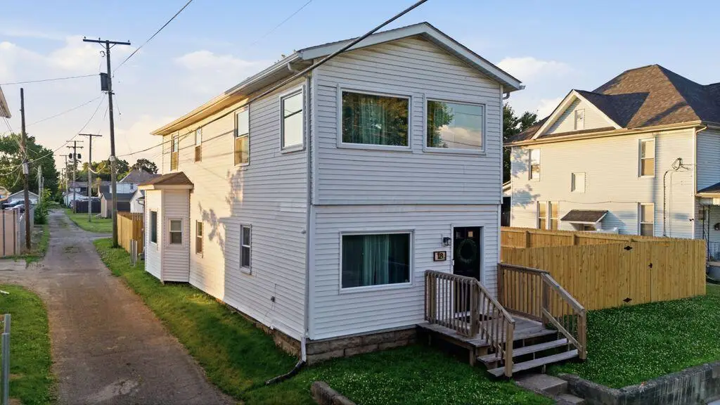 18 E Oak Street, Newark, OH 43055 - #1