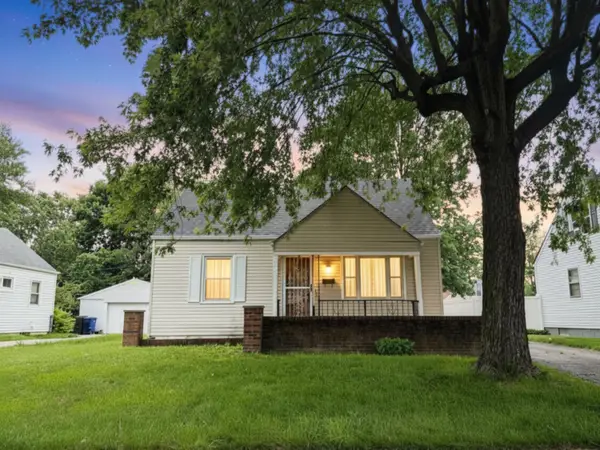 2207 Genessee Avenue, Columbus, OH 43211