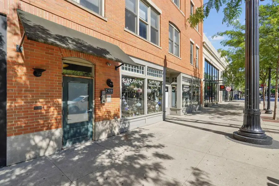 769 N High Street, Columbus, OH 43215 - #2