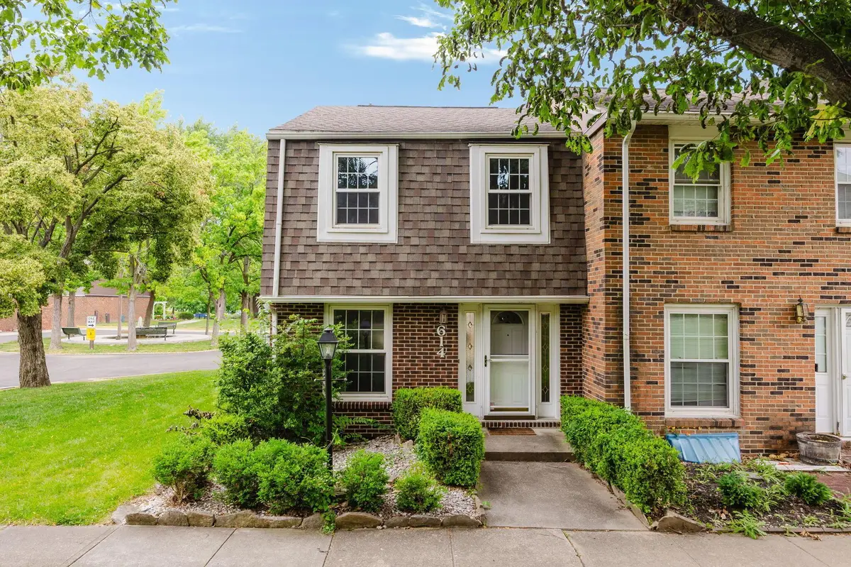 614 Dlyn Street, Columbus, OH 43228 - #1