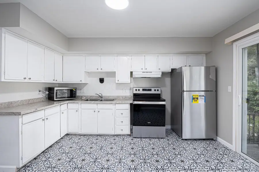 1878 Eddystone Avenue, Columbus, OH 43224 - #3