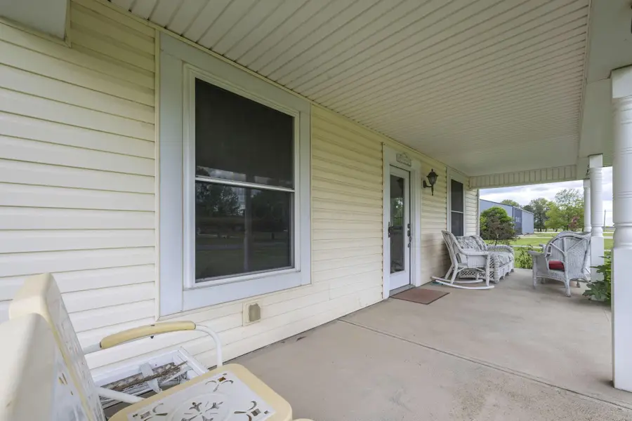 6090 Junk Road, Mount Sterling, OH 43143 - #2